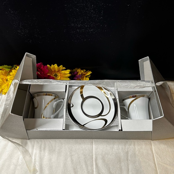 New Beautiful Delicate Gold & Silver Metallic Swirl Tea Set For 2 In A Gift Box - Picture 15 of 16
